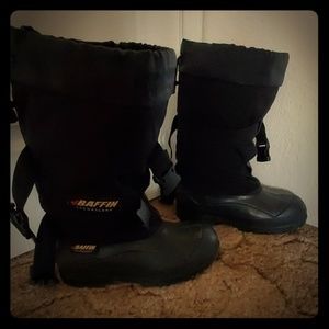 Baffin snowmobile boots
